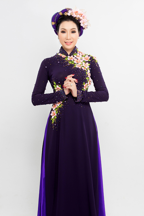 http://aodaimissvan.com/ao-dai.html